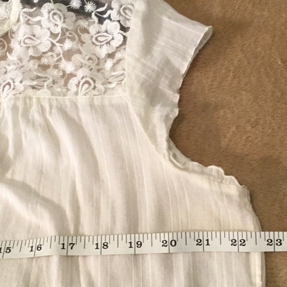 Eddie Bauer Ivory Lace Blouse - Picture 5 of 7